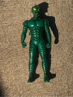 Vintage 2001 Marvel Spider Man Green Goblin  Action Figure